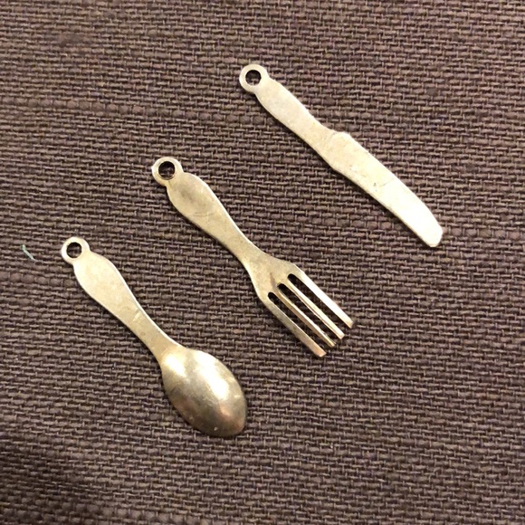 Knife, fork and spoon charms or pendants. - Picture 2 of 3